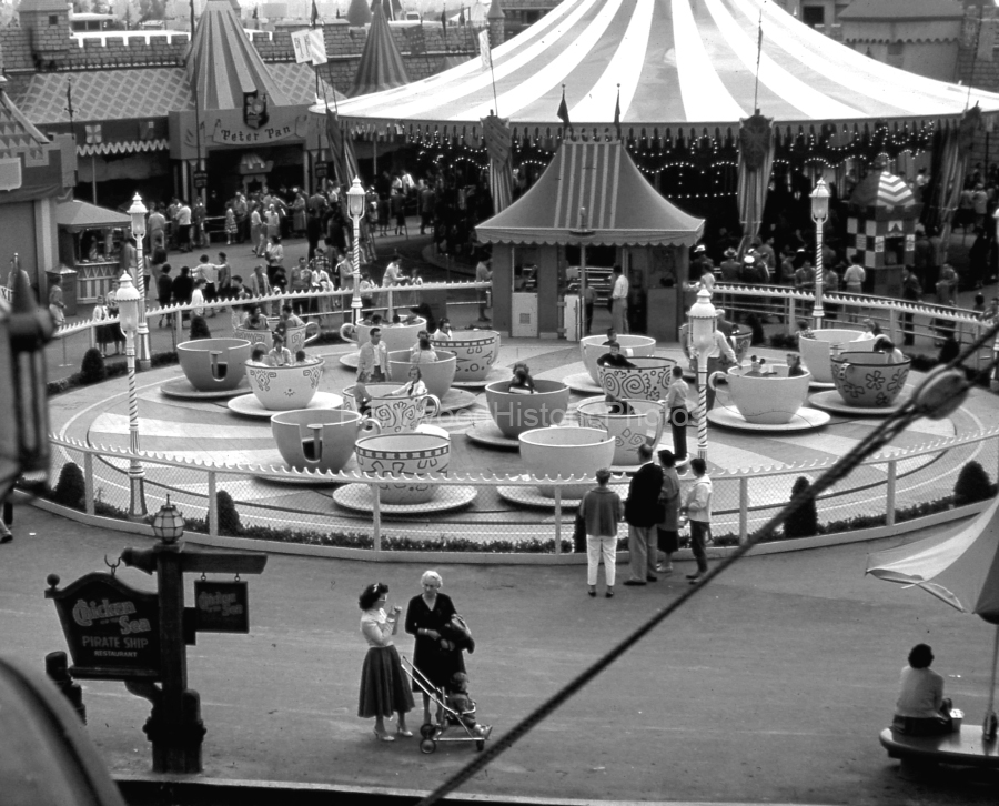 Disneyland 1956 Mad Tea.jpg